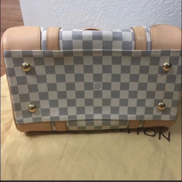 ❌SOLD❌Louis Vuitton Berkeley Bag - Picture 3 of 7